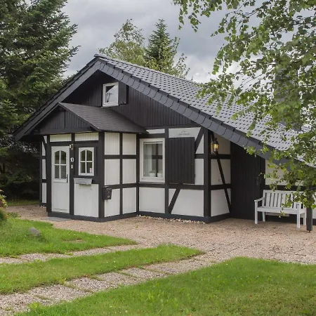 בית נופש Child-Friendly Holiday Home In A Quiet Location Of Winterberg Langewiese *