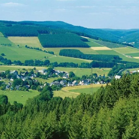 בית נופש Child-Friendly Holiday Home In A Quiet Location Of Winterberg Langewiese *