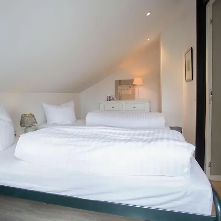 בית נופש Child-Friendly Holiday Home In A Quiet Location Of Winterberg Langewiese ווינטרברג